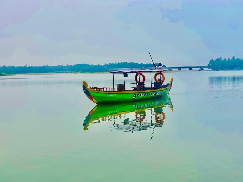 Green Island Homestay Riverside Kozhikode Extérieur photo