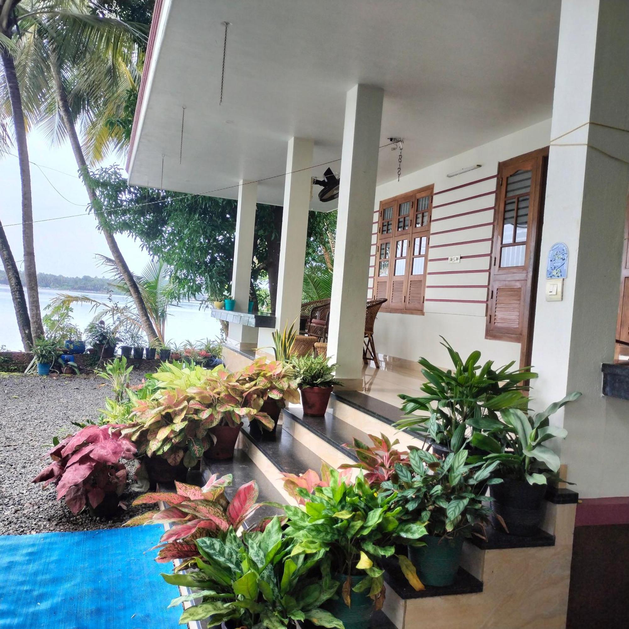 Green Island Homestay Riverside Kozhikode Extérieur photo